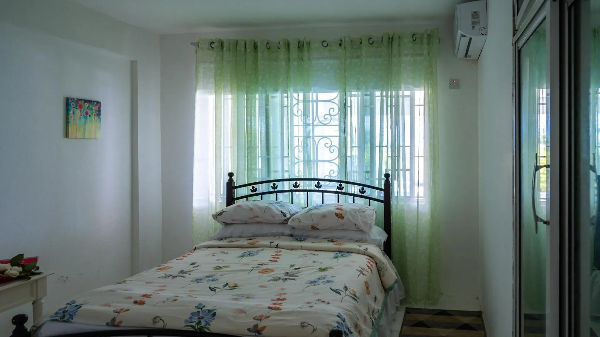 מונטגו ביי The Carhampton Villa 0*, מונטגו ביי ג'מייקה